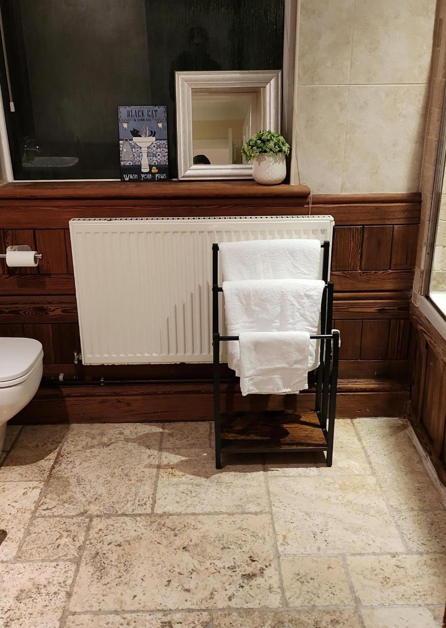 Large 2 Bed Holiday Let In Central Ystradgynlais Zewnętrze zdjęcie